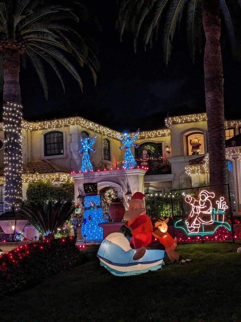 Nellie Gail Ranch Christmas Lights in Laguna Hills 1